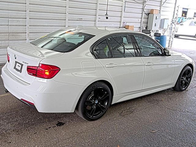 2018 BMW 3 Series 330i xDrive - 23037023 - 1