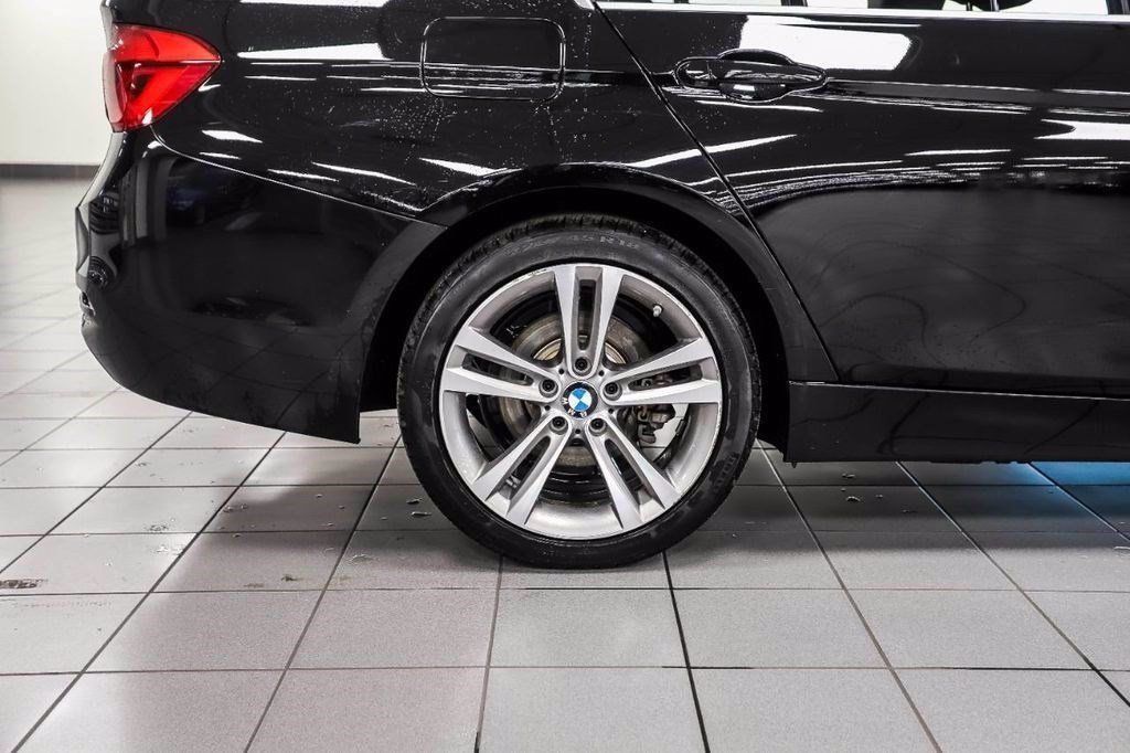 2018 BMW 3 Series 330i xDrive - 21082909 - 15