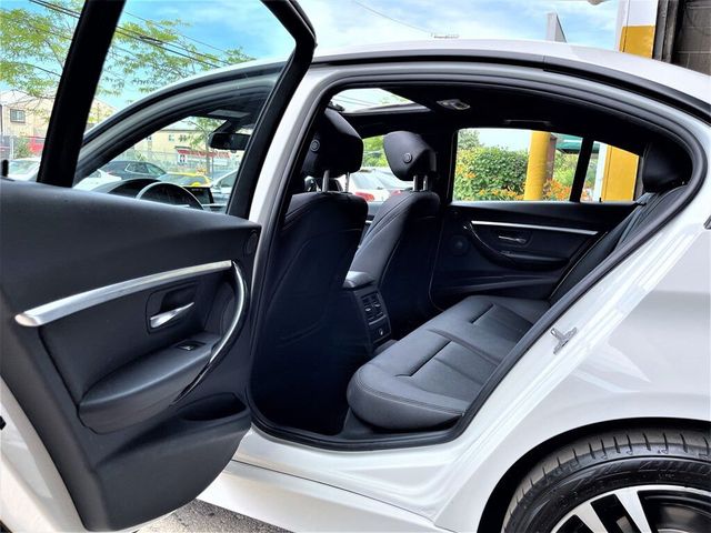 2018 BMW 3 Series 330i xDrive AWD 4dr Sedan - 21459439 - 15