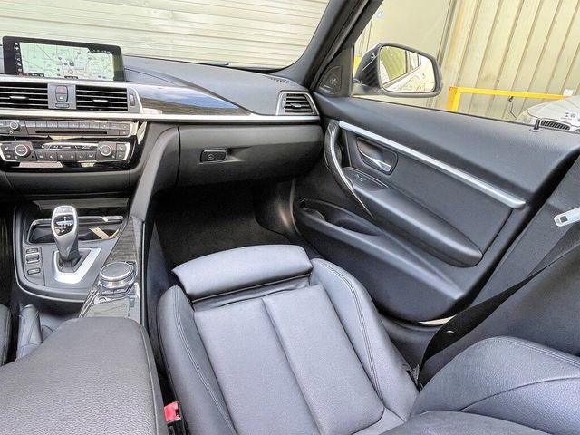 2018 BMW 3 Series 330i xDrive AWD 4dr Sedan - 21459439 - 20