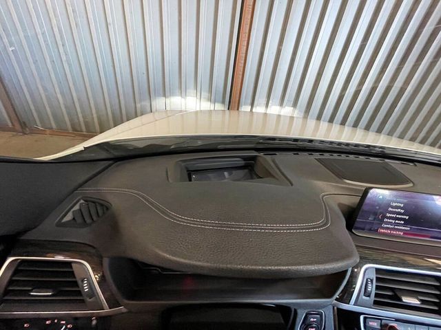 2018 BMW 3 Series 330i xDrive AWD 4dr Sedan - 21459439 - 32