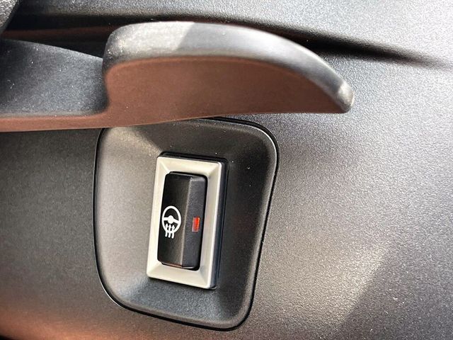 2018 BMW 3 Series 330i xDrive AWD 4dr Sedan - 21459439 - 36