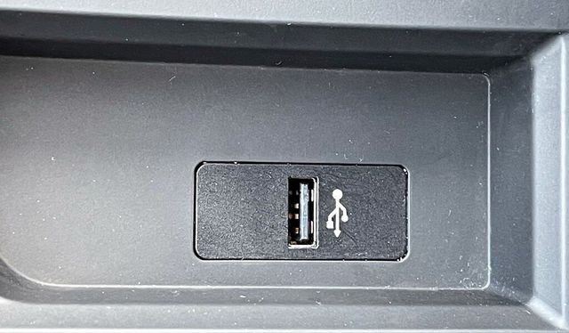 2018 BMW 3 Series 330i xDrive AWD 4dr Sedan - 21459439 - 37