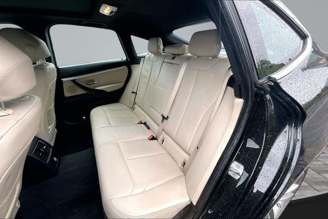 2018 BMW 3 Series 330i xDrive Gran Turismo - 23022510 - 16