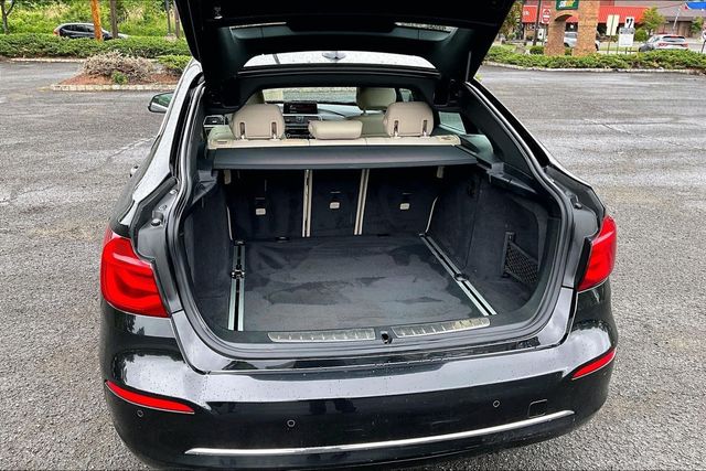 2018 BMW 3 Series 330i xDrive Gran Turismo - 23022510 - 34