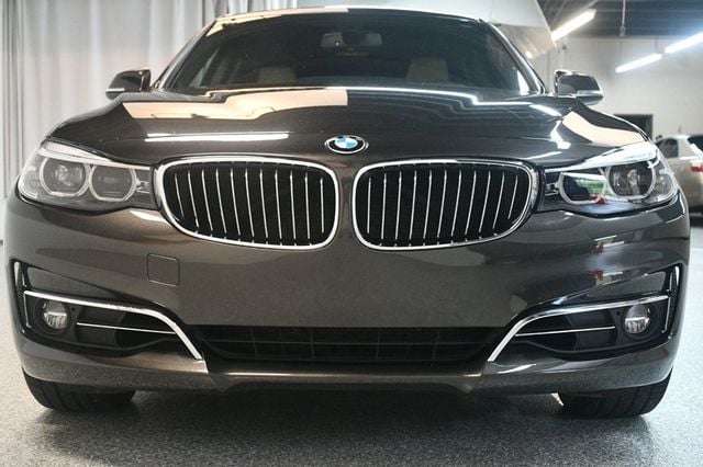 2018 BMW 3 Series 330i xDrive Gran Turismo - 23013626 - 11