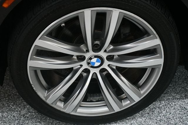 2018 BMW 3 Series 330i xDrive Gran Turismo - 23013626 - 19
