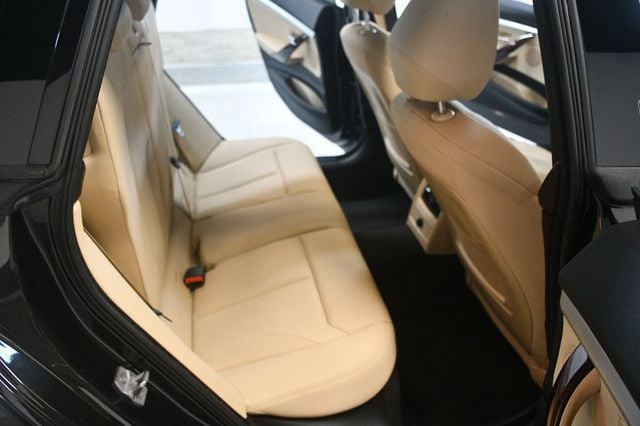 2018 BMW 3 Series 330i xDrive Gran Turismo - 23013626 - 38