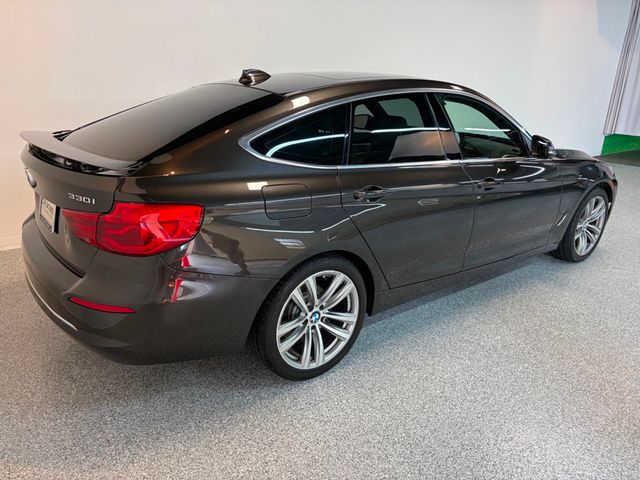 2018 BMW 3 Series 330i xDrive Gran Turismo - 23013626 - 4