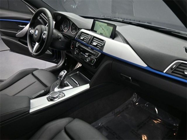 2018 BMW 3 Series 340i - 22934997 - 21