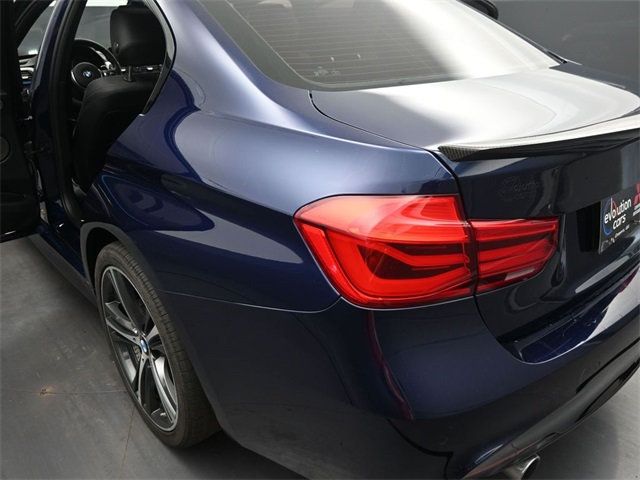 2018 BMW 3 Series 340i - 22934997 - 24