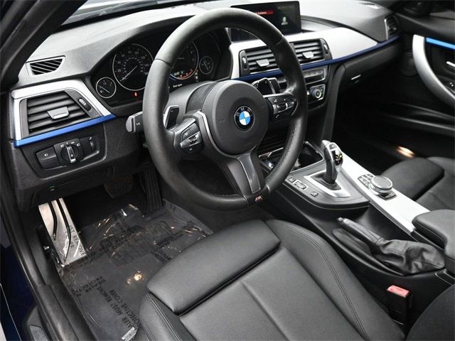 2018 BMW 3 Series 340i - 22934997 - 3