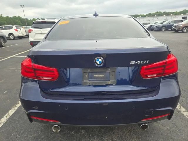 2018 BMW 3 Series 340i - 23055161 - 3