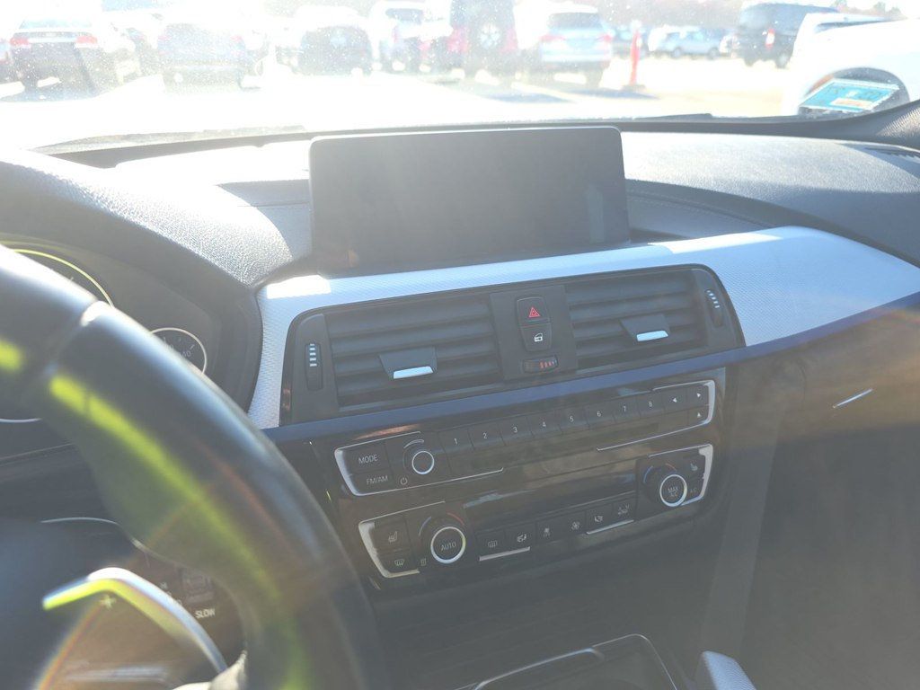 2018 BMW 3 Series 340i xDrive - 23019438 - 9