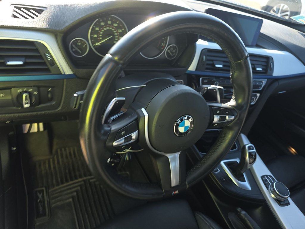 2018 BMW 3 Series 340i xDrive - 23019438 - 11