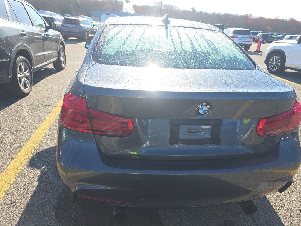 2018 BMW 3 Series 340i xDrive - 23019438 - 5
