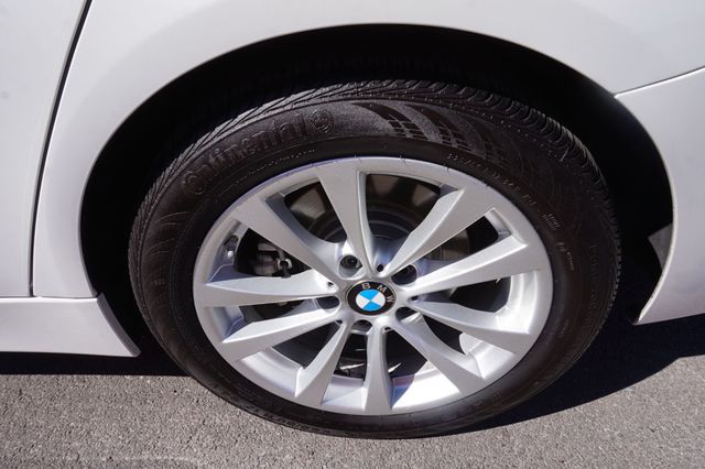 2018 BMW 3 Series ONE OWNER, SUPER LOW MILES, PREMIUM PKG, BACKUP CAMERA - 23091080 - 11