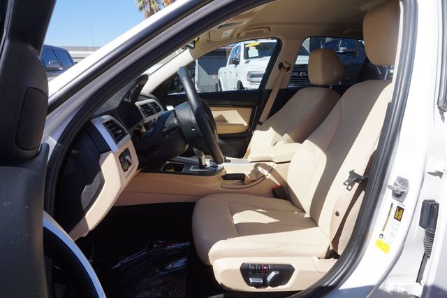 2018 BMW 3 Series ONE OWNER, SUPER LOW MILES, PREMIUM PKG, BACKUP CAMERA - 23091080 - 15