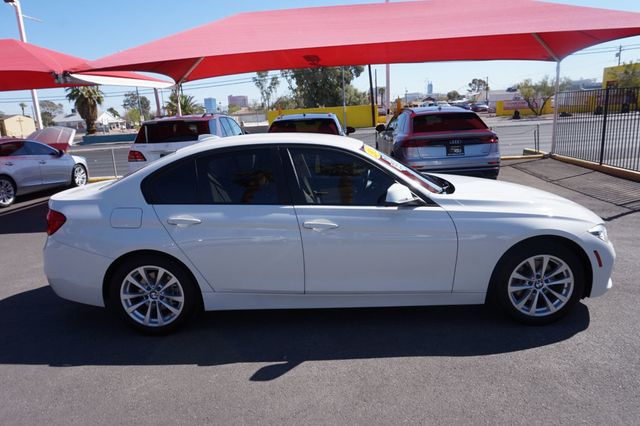 2018 BMW 3 Series ONE OWNER, SUPER LOW MILES, PREMIUM PKG, BACKUP CAMERA - 23091080 - 4