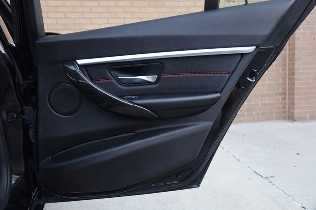 2018 BMW 3-Series 330i - 23055966 - 15