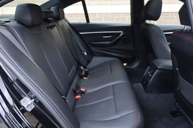 2018 BMW 3-Series 330i - 23055966 - 19