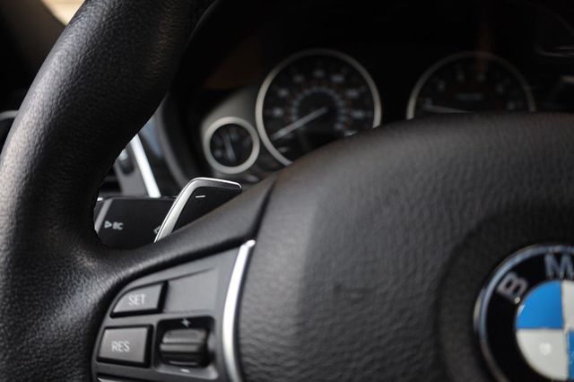 2018 BMW 3-Series 330i - 23055966 - 29