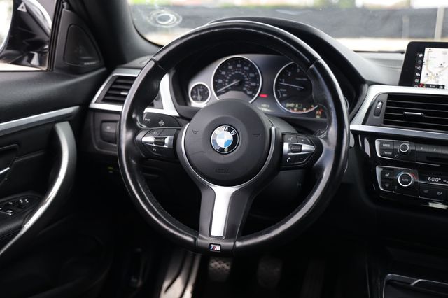 2018 BMW 4 Series 440i Coupe - Manual  - 23072588 - 30