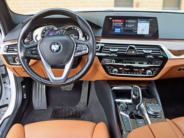 2018 BMW 5 Series 530e xDrive iPerformance Plug-In Hybrid - 22958222 - 11