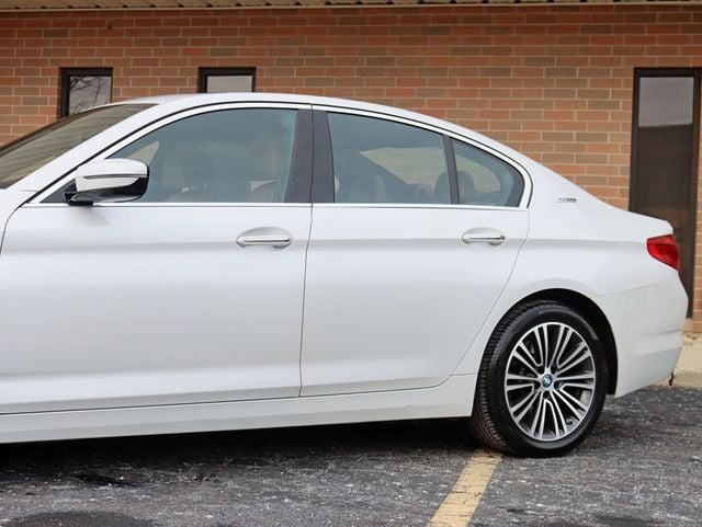 2018 BMW 5 Series 530e xDrive iPerformance Plug-In Hybrid - 22958222 - 1