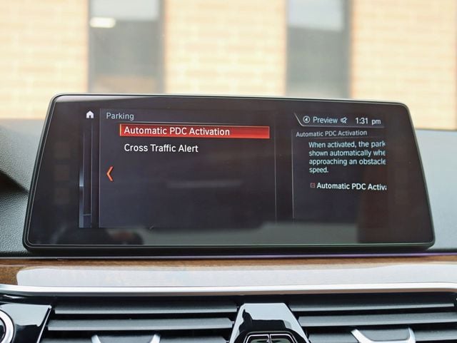 2018 BMW 5 Series 530e xDrive iPerformance Plug-In Hybrid - 22958222 - 19