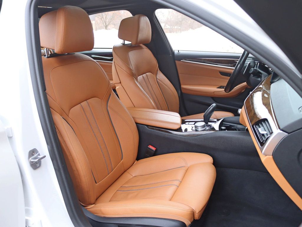 2018 BMW 5 Series 530e xDrive iPerformance Plug-In Hybrid - 22958222 - 23