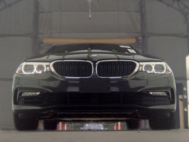 2018 BMW 5 Series 530e xDrive iPerformance Plug-In Hybrid - 23038927 - 3