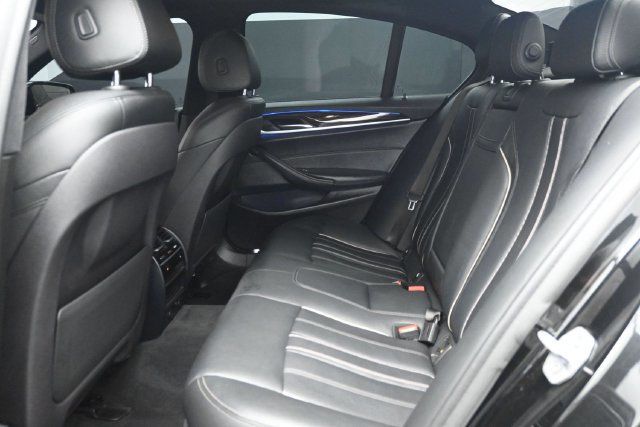 2018 BMW 5 Series 530e xDrive iPerformance Plug-In Hybrid - 23074785 - 9