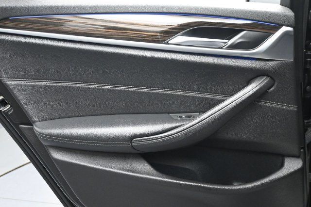 2018 BMW 5 Series 530e xDrive iPerformance Plug-In Hybrid - 23074785 - 10