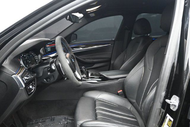 2018 BMW 5 Series 530e xDrive iPerformance Plug-In Hybrid - 23074785 - 5