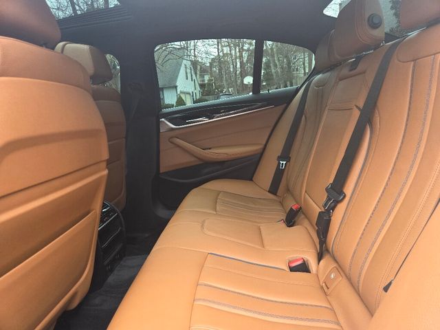 2018 BMW 5 Series 530e xDrive iPerformance Plug-In Hybrid - 22962453 - 12