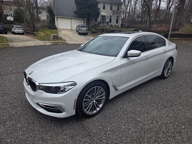 2018 BMW 5 Series 530e xDrive iPerformance Plug-In Hybrid - 22962453 - 2