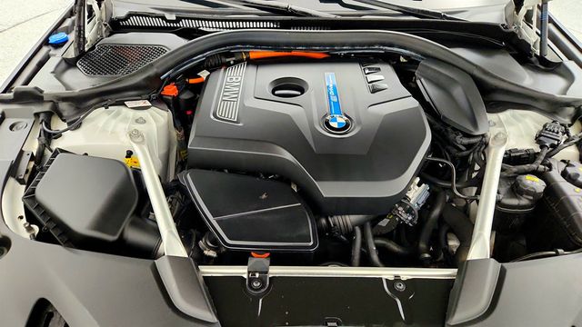 2018 BMW 5 Series 530e xDrive iPerformance Plug-In Hybrid w/ Luxury Pkg - 23079276 - 26