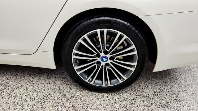 2018 BMW 5 Series 530e xDrive iPerformance Plug-In Hybrid w/ Luxury Pkg - 23079276 - 8