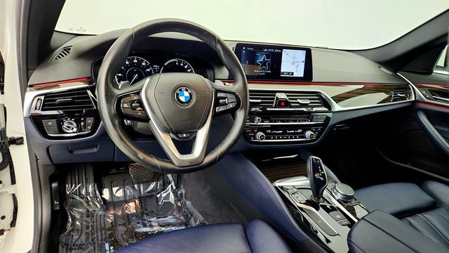 2018 BMW 5 Series 530e xDrive iPerformance Plug-In Hybrid w/ Luxury Pkg - 23079276 - 12