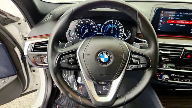 2018 BMW 5 Series 530e xDrive iPerformance Plug-In Hybrid w/ Luxury Pkg - 23079276 - 13