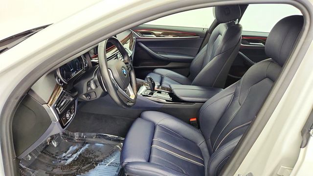 2018 BMW 5 Series 530e xDrive iPerformance Plug-In Hybrid w/ Luxury Pkg - 23079276 - 19