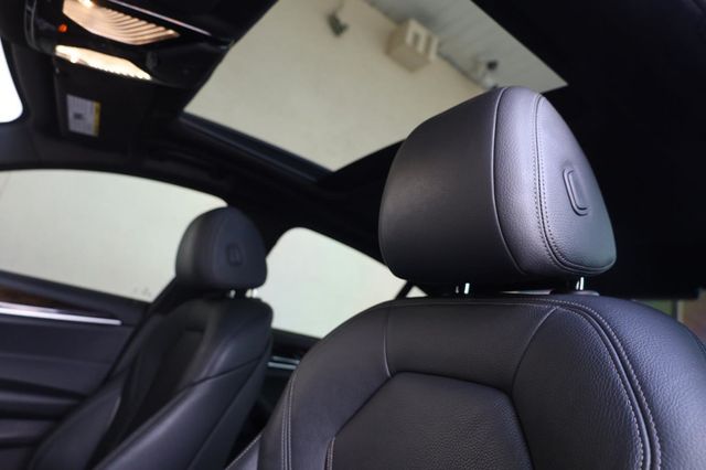 2018 BMW 5 Series 530i - 23045919 - 14