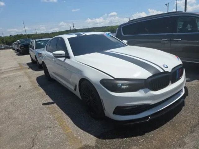 2018 BMW 5 Series 530i - 23072355 - 1