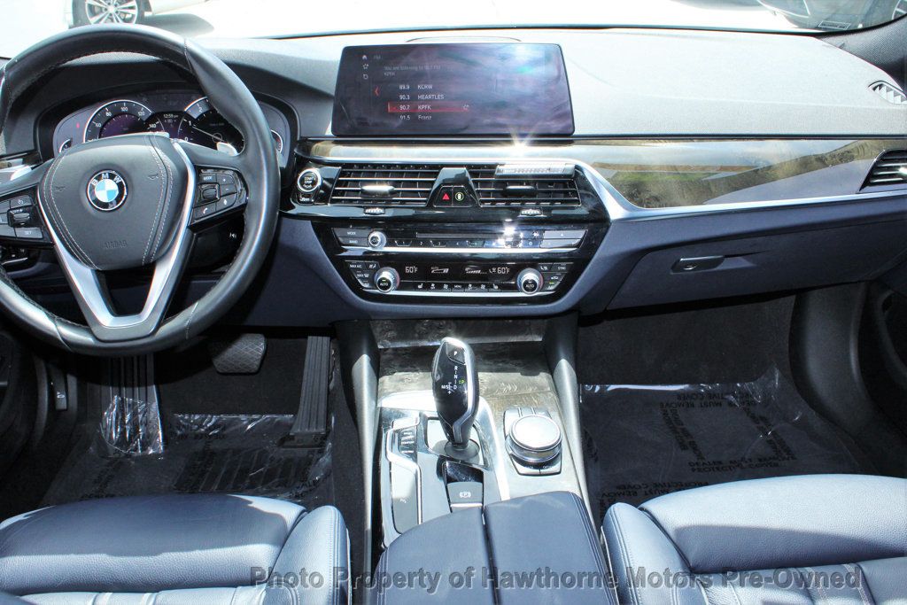 2018 BMW 5 Series 530i - 23067678 - 12