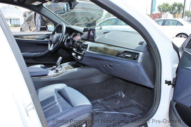 2018 BMW 5 Series 530i - 23067678 - 18