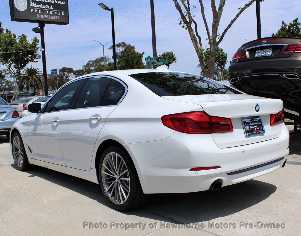 2018 BMW 5 Series 530i - 23067678 - 4
