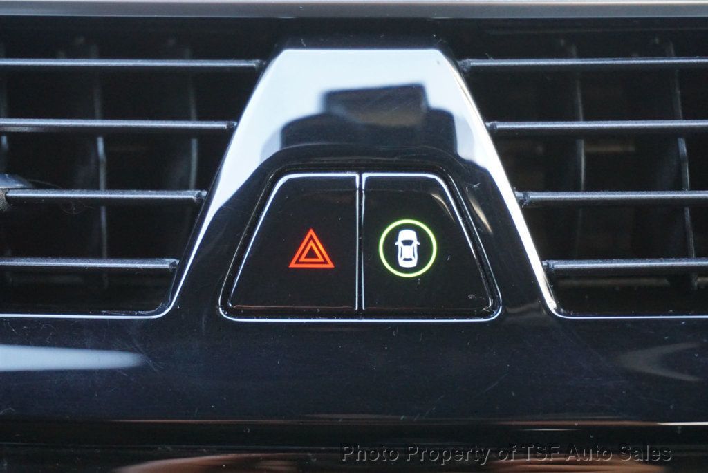 2018 BMW 5 Series 530i - 22975378 - 30