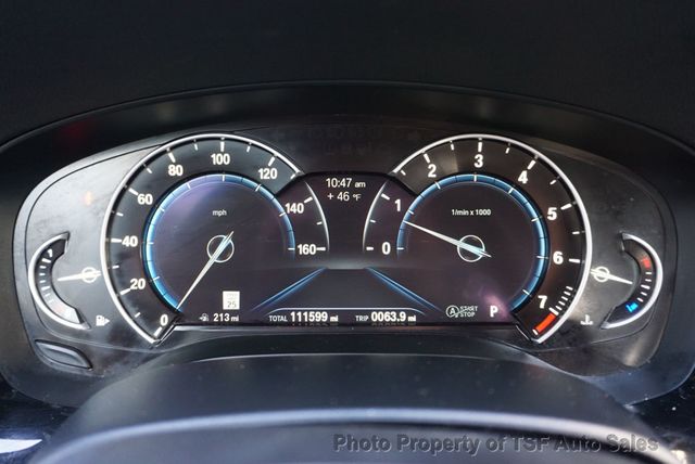 2018 BMW 5 Series 530i - 22975378 - 40