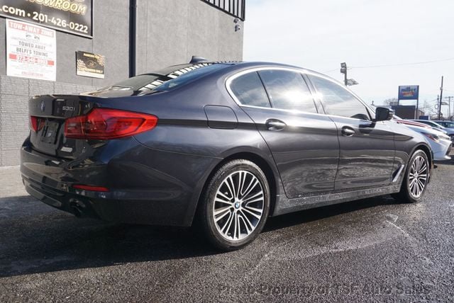 2018 BMW 5 Series 530i - 22975378 - 6
